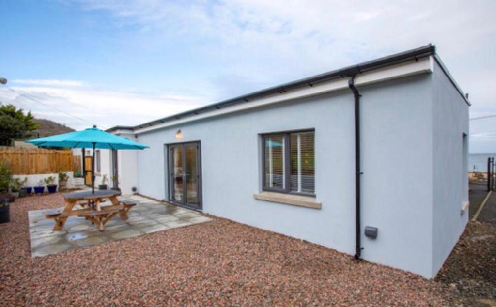 Josies Place At Waters Edge Self Catering Apartment Glenarm Exteriér fotografie
