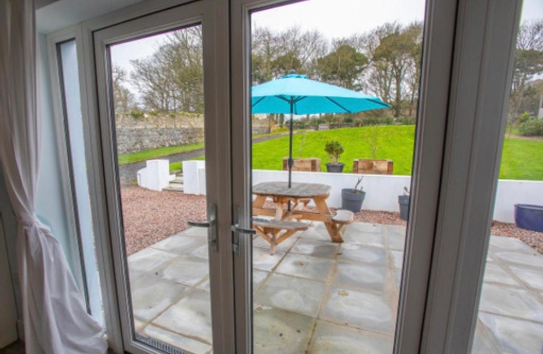 Josies Place At Waters Edge Self Catering Apartment Glenarm Exteriér fotografie
